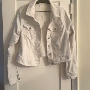 Woman’s White Denim Jacket